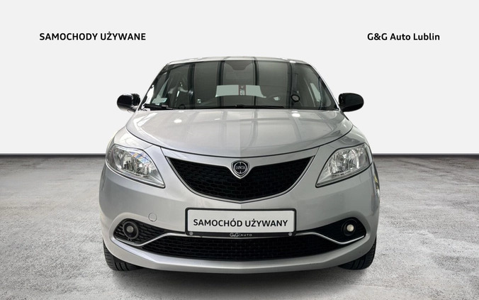 Lancia Ypsilon cena 35900 przebieg: 41162, rok produkcji 2016 z Andrychów małe 254